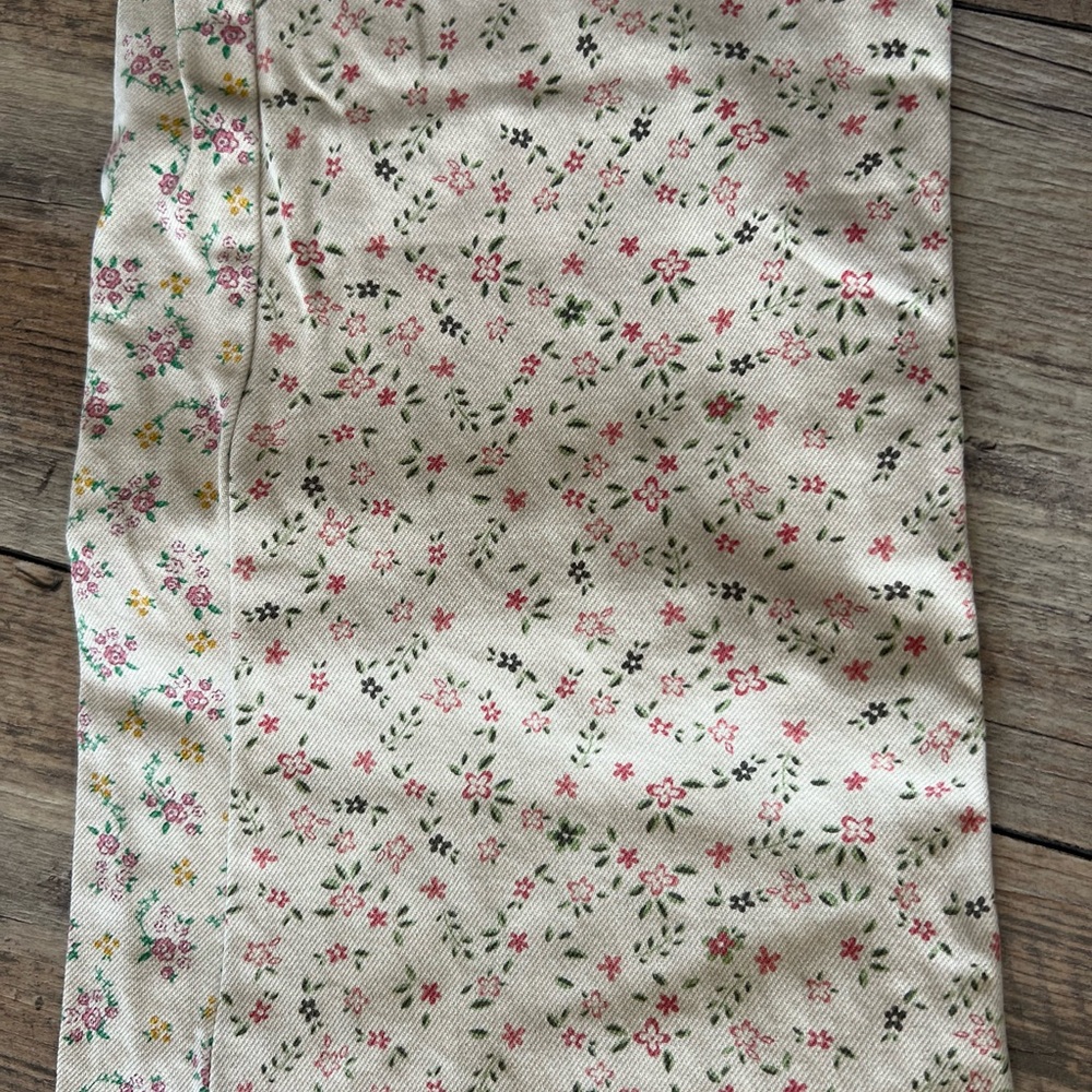 Pull&Bear Full Length Flower Pattern Jeans. Us Si… - image 3